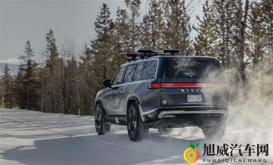 歪歪漫画平台：新能源汽车崛起，智能驾驶技术突破，汽车后市场潜力无限-1