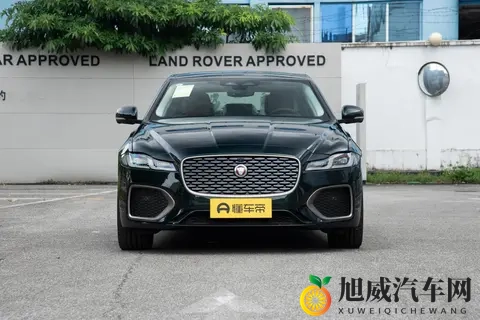 捷豹XFL 2025款购车手册，两款车型怎么选？-1