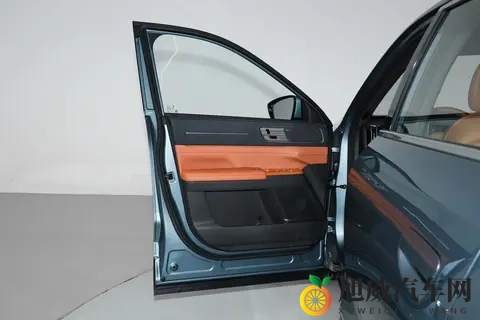 配电磁悬挂+中控大屏，1499万的捷途X70L实力如何？-2