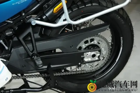 米兰车展丨春风800MT-ES海外亮相，升级电子避震-1