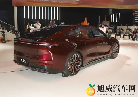 一汽奔腾悦意08申报信息曝光,对标比亚迪秦L,配磷酸铁锂电池-1