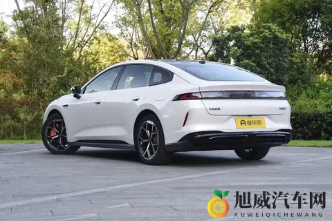 长安纯电家轿又添“猛将”：无框车门+大掀背，还有800V快充-3