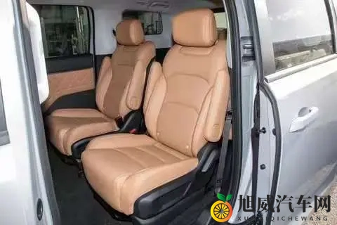 试过五菱星光730 PHEV才知道，十万级MPV也能满足一家人的需求-2