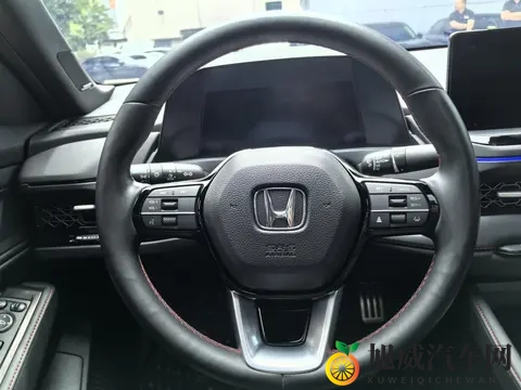 15万拿下准新一手雅阁，家用代步省心之选！-3