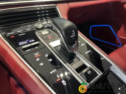 保时捷Panamera行政加长版，29T一手车，7万公里正当年！-2