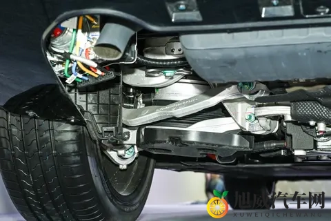 腾势N8L DM即将上市，C级豪华SUV，大六座布局，价格如何？-3