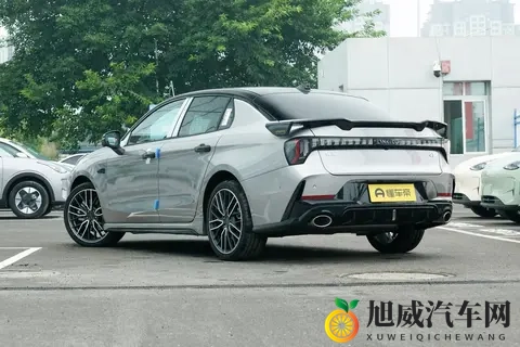 都在敷衍燃油车？领克03偏要“逆势”升级，20T马力272匹！-1