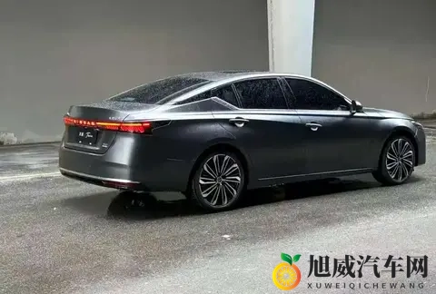 全新天籁PLUS实车展示！轴距不变，尺寸加长-2