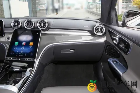 开奔驰C260L有“面子”,还在乎什么缺点?-1