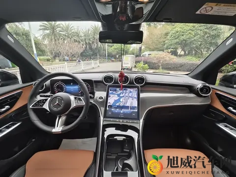 准新一手奔驰GLC:9千公里,30万拿下,豪华SUV轻松开回家!-1