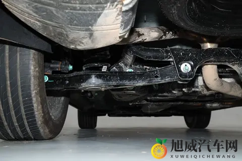 试驾捷途X70L：999万起售，硬核实力派七座SUV-3