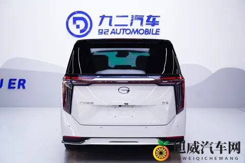 1989万！准新一手传祺M8，宜商宜家的高端MPV之选-3