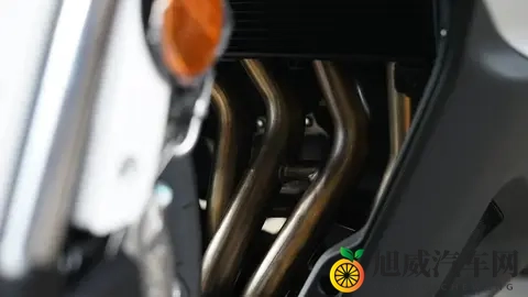 春风750SR到底输哪了？四缸跑车横向对比告诉你答案-1