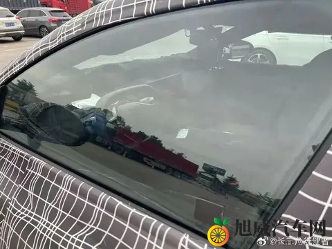 阿维塔旅行车首次曝光！采用了很厚的伪装！-2