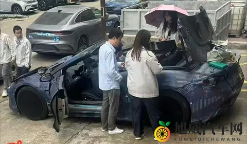 比亚迪腾势Z最新谍照曝光:定位双门超跑,或提供软顶敞篷版-2