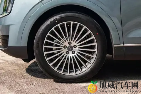 捷途 X70L 太卷了！CDC 魔毯底盘 + 32 种座椅，晕车党狂喜-2