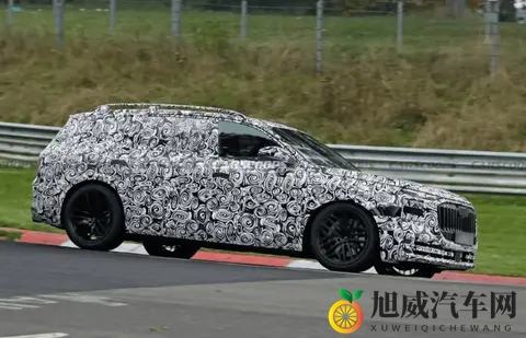 奥迪全新旗舰 SUV 谍照曝光，或为 Q9 Horch 豪华版，2026 年推出-1