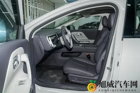 1198 万买纯电轿车，续航 650km 还带激光雷达？-3