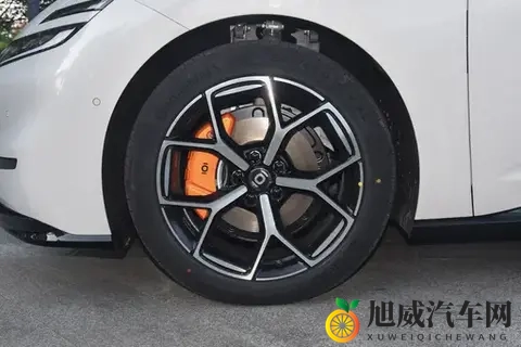 中大型三厢车12万起？实地体验长安启源A06，家用真香！-3