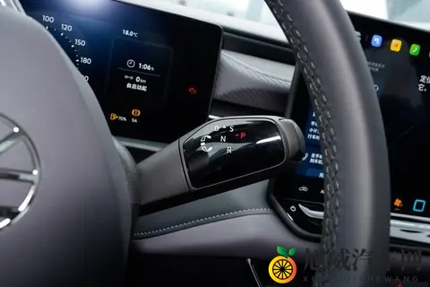 新车双前脸_两种动力_竞争日产轩逸，大众朗逸Pro11月17日上市-2