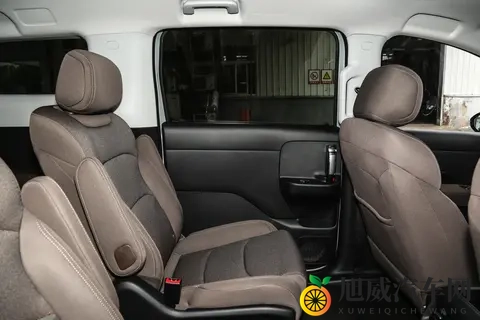 一车三动力,好开又好坐的星光730才是“真”全能舒享大7座-3