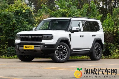 卷疯了！3299 万起的 “方盒子”，竟有劳斯莱斯音响 + 华为 ADS40-1