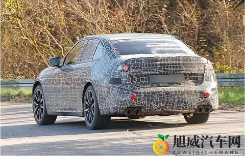 宝马巨变还在继续！新款“3系”全面路试，外观离了大谱了-2