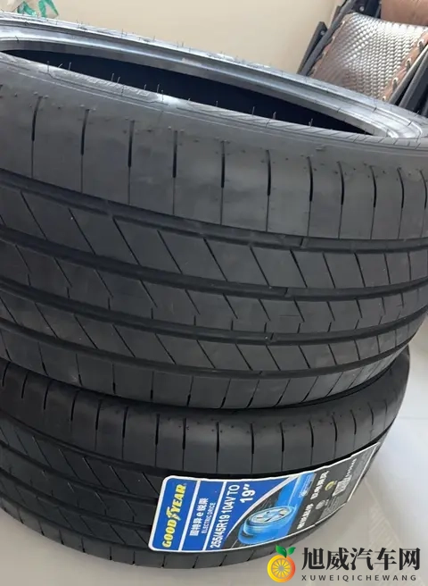 推特18r：智能驾驶新篇章，汽车未来已来-1