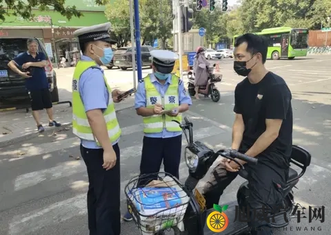 电动车是否需要考驾照？分车型定规则，合法出行不踩线-3