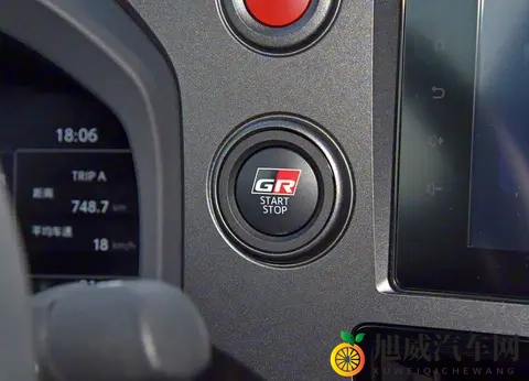 2025进博会：售价3998万元起，丰田GR YARIS实车正式亮相-1