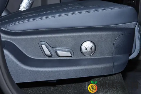 方程豹钛 7：20 万级 SUV 新选择，硬派颜值 + 智能内核竟能两全？-1