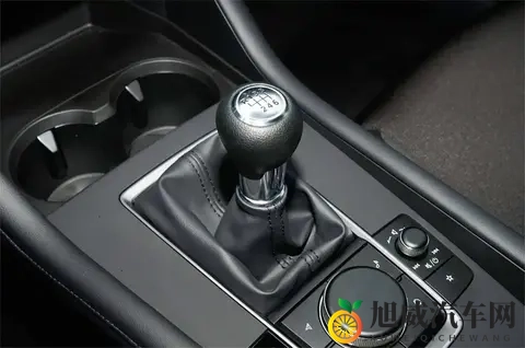 手动挡车主自述:卖掉手动挡换成自动挡后,才明白的3个道理!-2