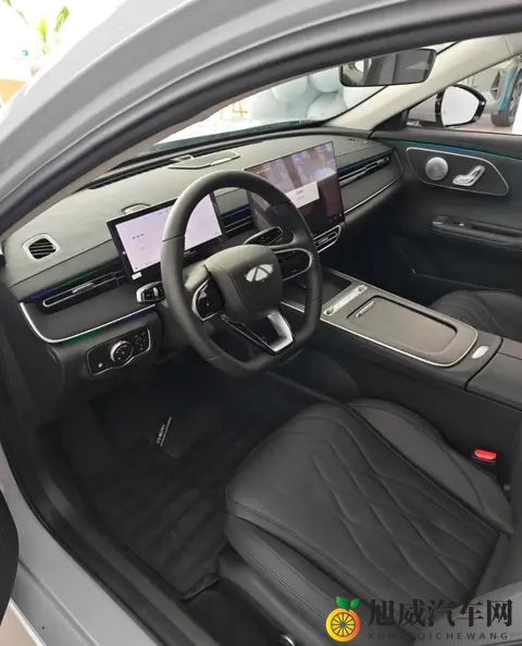 家用新能源轿车二选一：风云A8L对比秦L舒适节能多维度，谁更适合-1