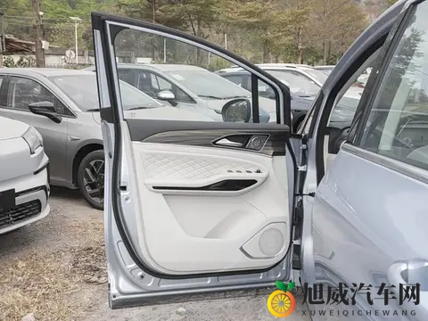售1549万元起_15T插混中型MPV，东风风行游艇PHEV正式上市-2