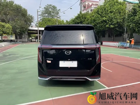 体育生自慰:校园新闻爆火,健身男视频引发道德争议-3