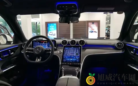 2025款奔驰C级试驾:豪华感真能当饭吃?优缺点扒透-1