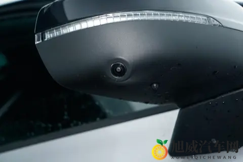 优惠18万,标配6气囊+Lynk Flyme车机,试驾领克03-2