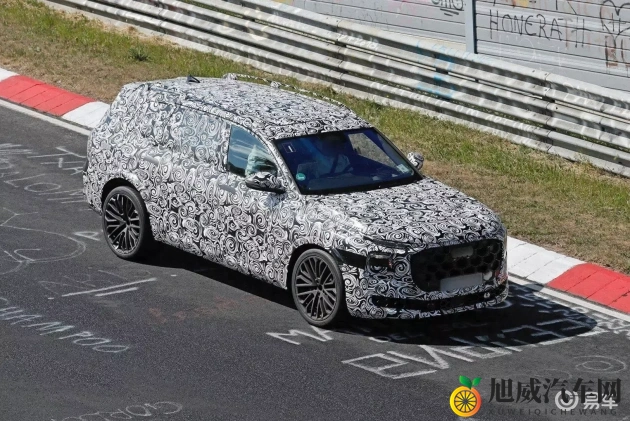 欧美艳星欧美护士：汽车盛宴：设计革新与安全守护的传奇-1