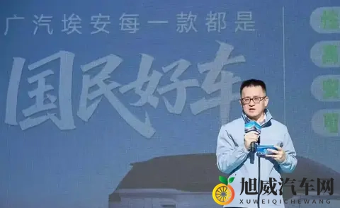 公交车被多人伦 吃:多人围观公交车惊现不雅现象-2