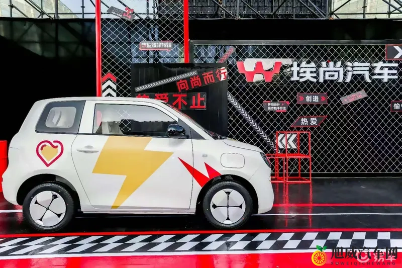 黄色破解版软件：汽车软件新玩法：揭秘驾驶体验升级秘籍-1