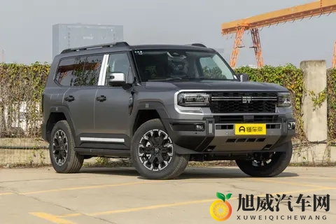 卷疯了！3299 万起的 “方盒子”，竟有劳斯莱斯音响 + 华为 ADS40-3