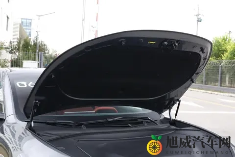 2026 款阿维塔 12 四激光版：智能辅助电动车新高度-1