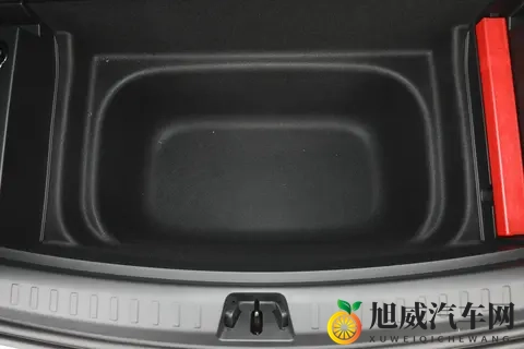 乐道L60：家用SUV的优秀代表，20万预算值得一看！-1