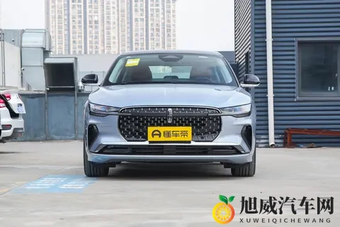 林肯 Z 选买指南：2025 款燃油 _ 混动配置差异与性价比推荐-3