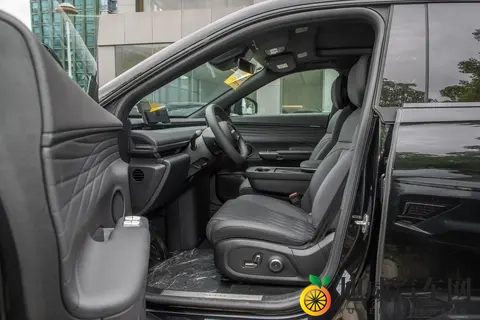 17 万多的中大型 SUV，配置拉满，用车无忧，星纪元 ET-1