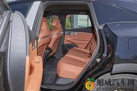 配置拉满，试驾2026款深蓝S07，综合实力如何？全方面评测！-1