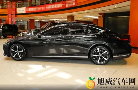 定位大型车，雷克萨斯LS配置分析，四款车型如何选？-2