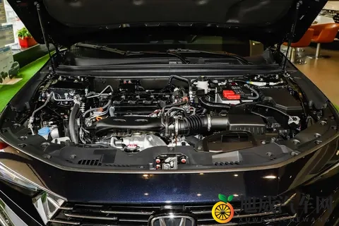 月销量涨到15179台！本田雅阁跌至1198万起，降价确实是有效的-2