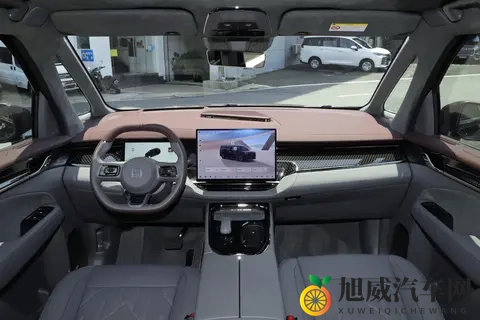 七座MPV家用商用两不误？极氪009实力圈粉，十一月福利再升级！-2