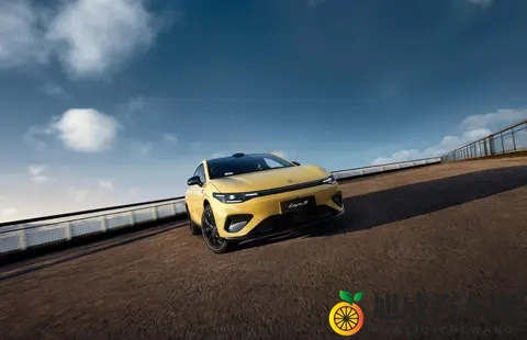 两款“平民轿跑”零跑Lafa5开启预售 深蓝L06将配第四代磁流变悬架-1